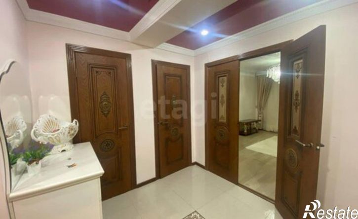 2-комн квартира улица Берегового, 3,  д. 3