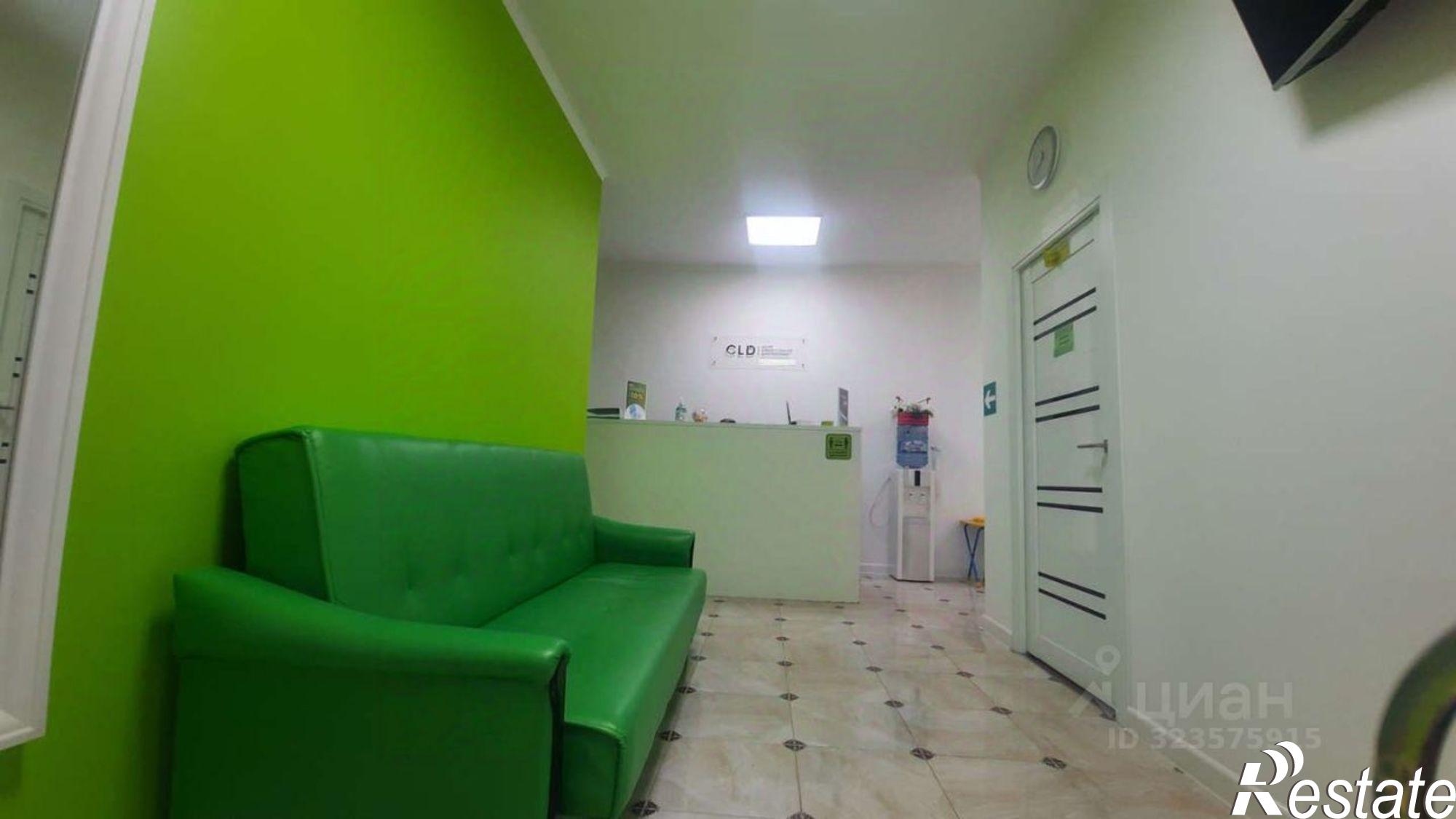 Купить торговое помещение за 45 500 100 рублей на улица Шибзухова