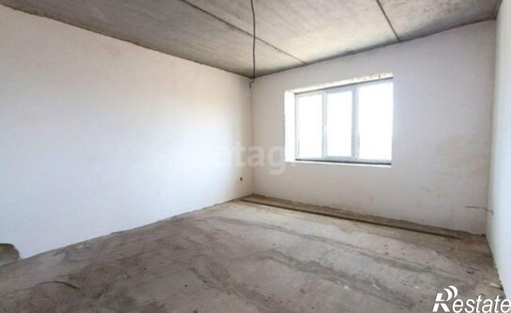 3-комн квартира улица Бесланеева, 4А,  д. 4А