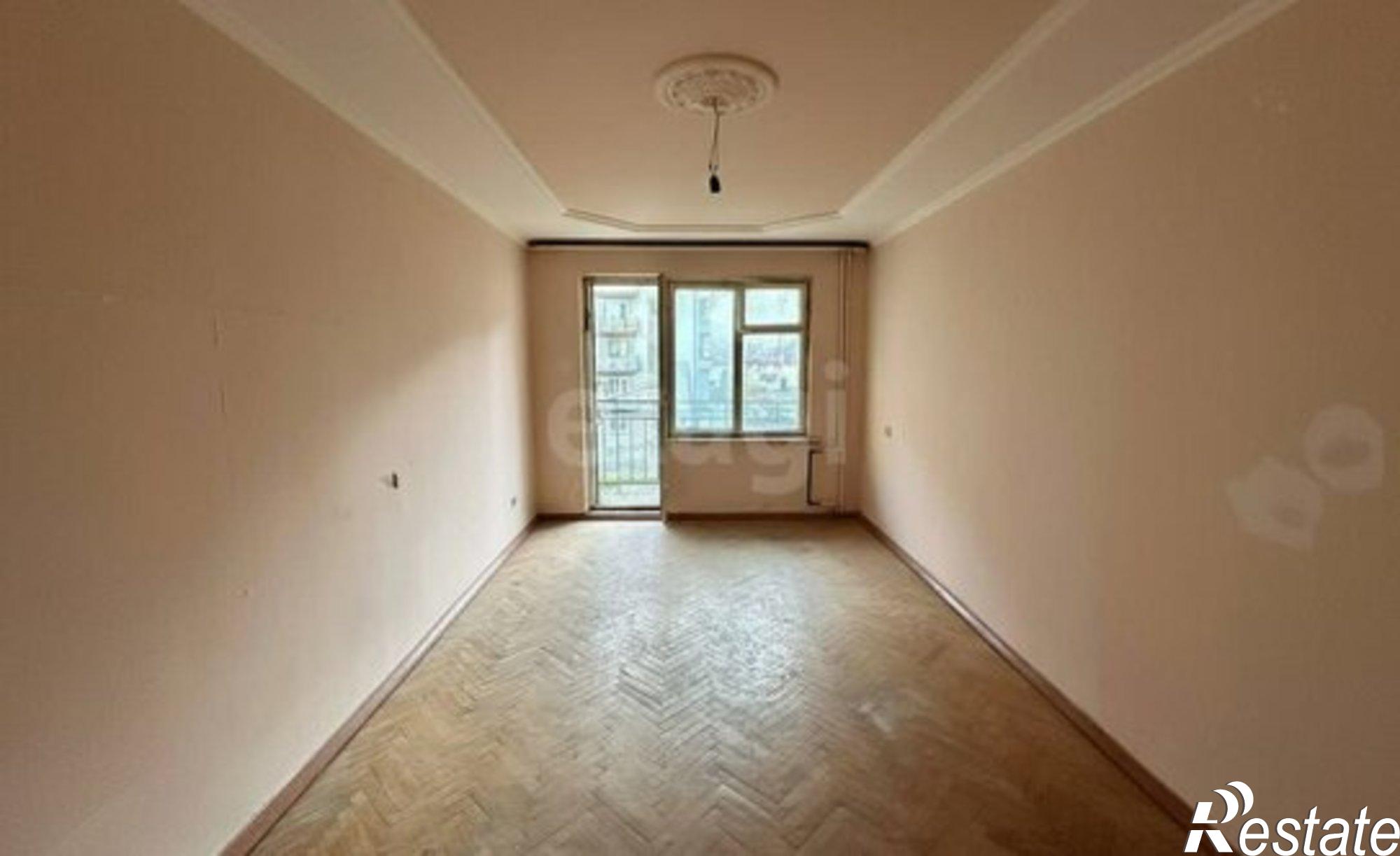 Купить квартиру за 2 000 000 рублей на Эльбрусский проспект, 102