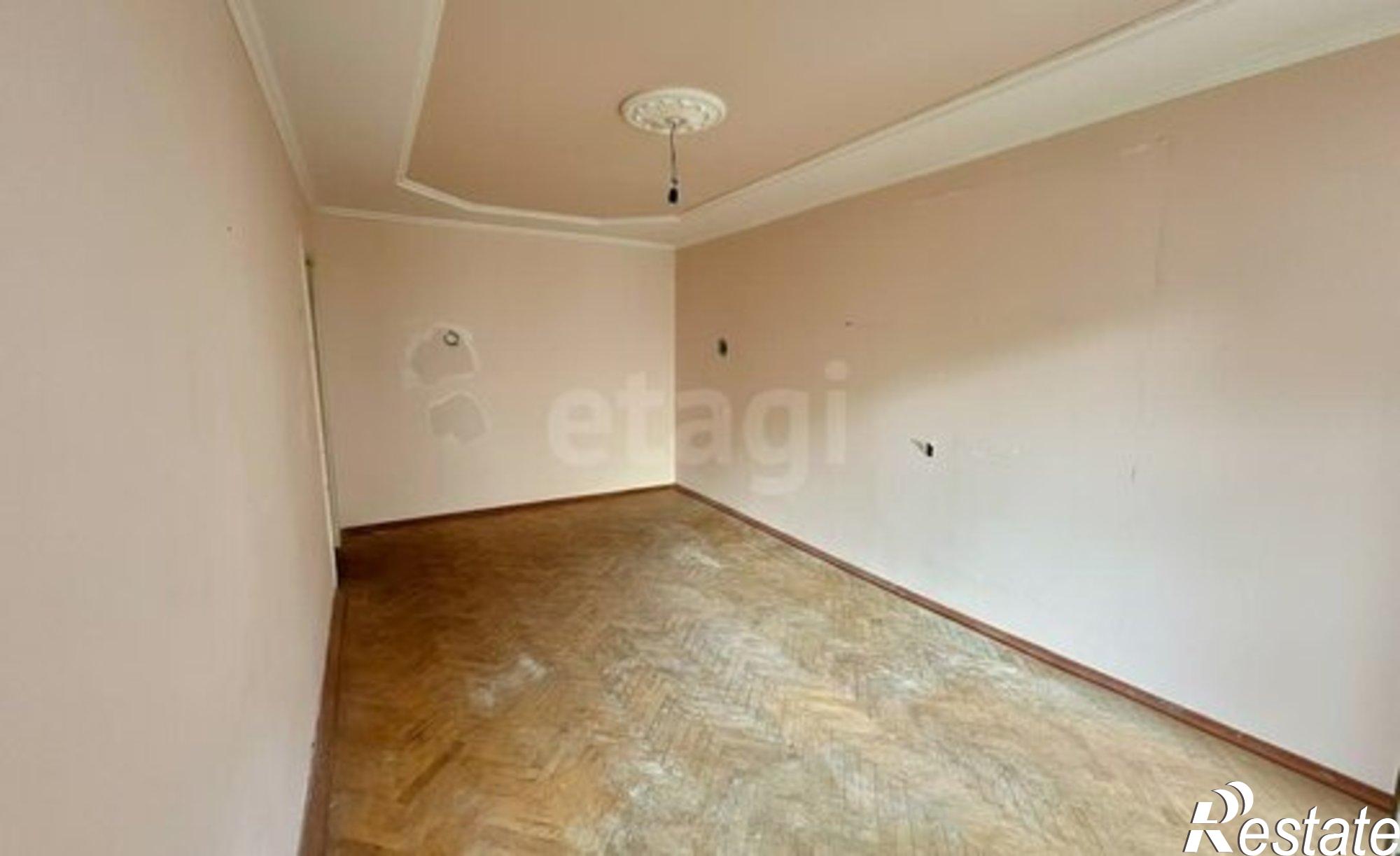 Купить квартиру за 2 000 000 рублей на Эльбрусский проспект, 102