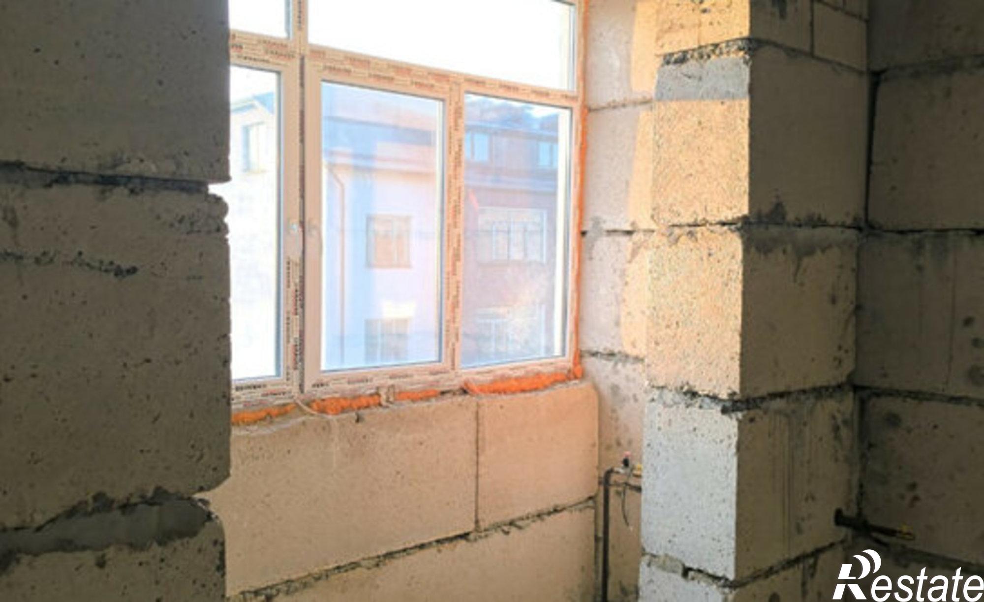 Купить квартиру за 5 900 000 рублей на ул им. Сижажева М.В., 1