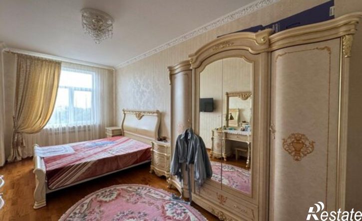 3-комн квартира Нальчик, улица Тарчокова, 25