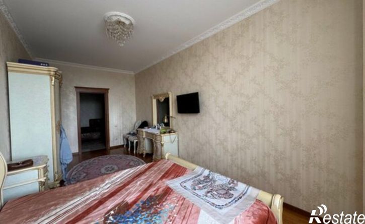 3-комн квартира Нальчик, улица Тарчокова, 25