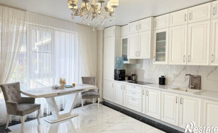 3-комн квартира Нальчик, улица Тлостанова, 32