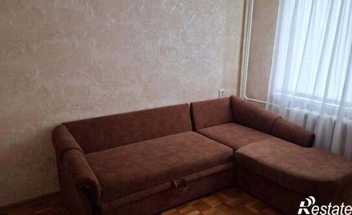 4-комн квартира ул Берегового, 5,  д. 5