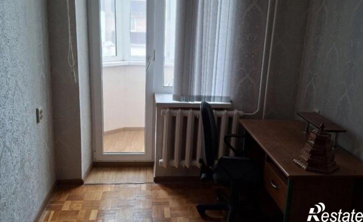 4-комн квартира ул Берегового, 5,  д. 5